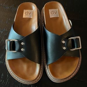 Dolce Vida black clunky slides. Size 7 🖤